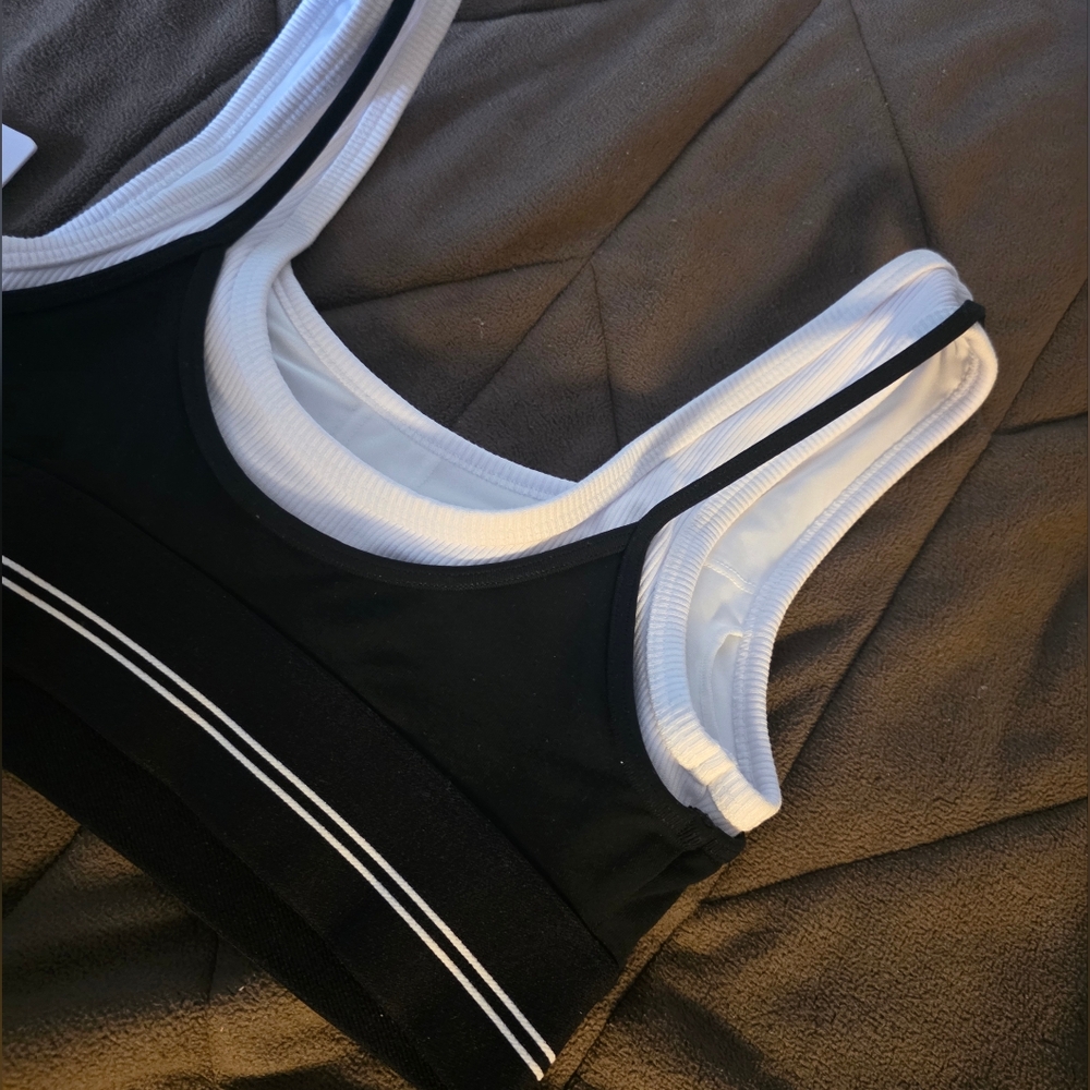 Alo FIRE! NWT! Airbrush Better Together Bra in Black/White. Sz XXS. R2S!! - Picture 12 of 13